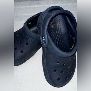 CROCS Blue kids clogs beach waterproof SZ C 6 shoes fair condition
